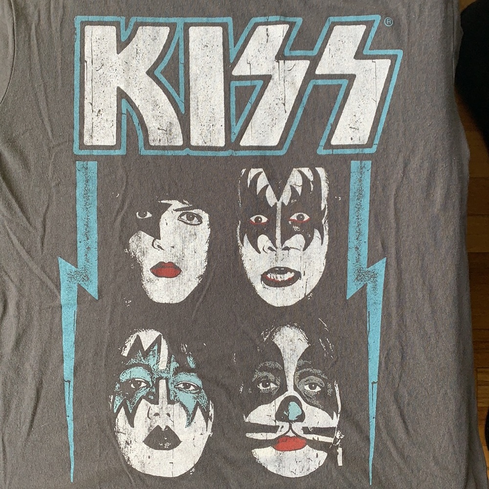 KISS Concert T Shirt NWOT Size XS